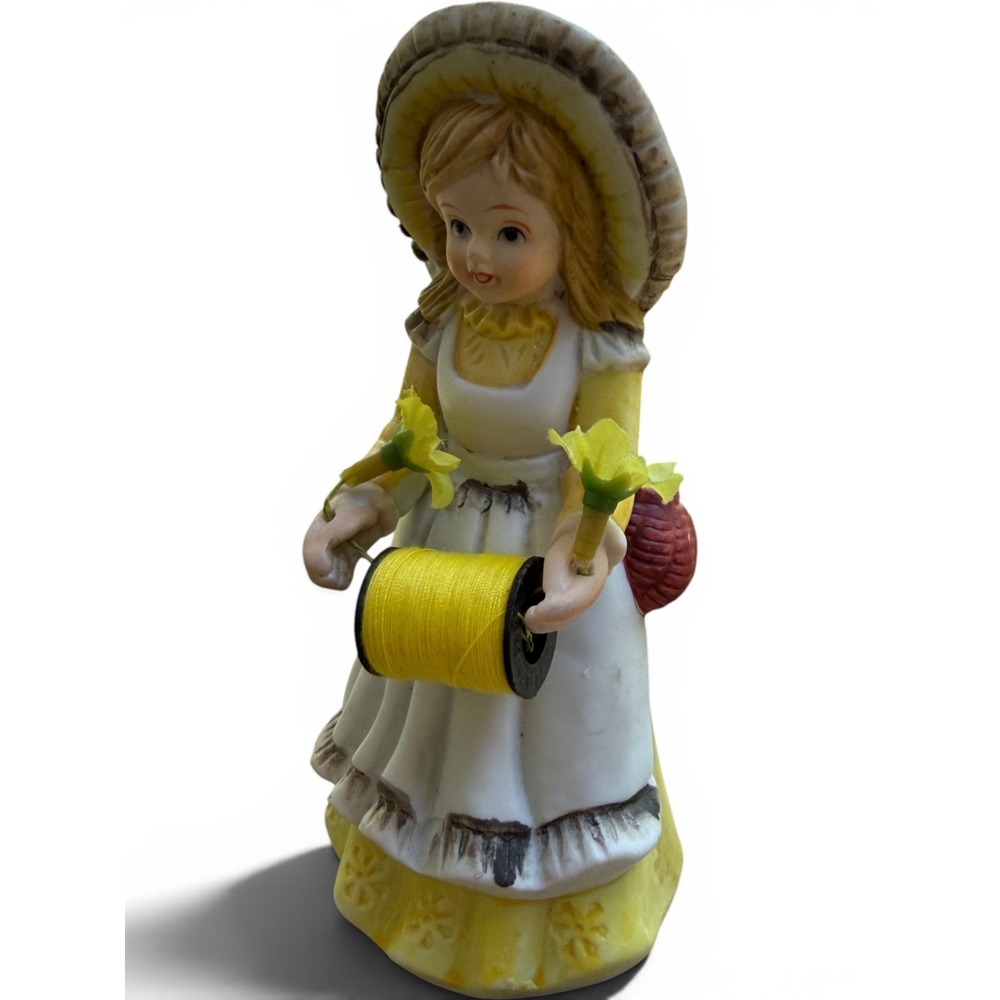 Vintage Ceramic Southern Belle Figurine Pin Cushion - Picture 6 of 14